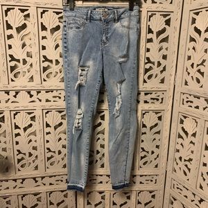 REFUGE SUPER SKINNY FADED DENIM JEANS